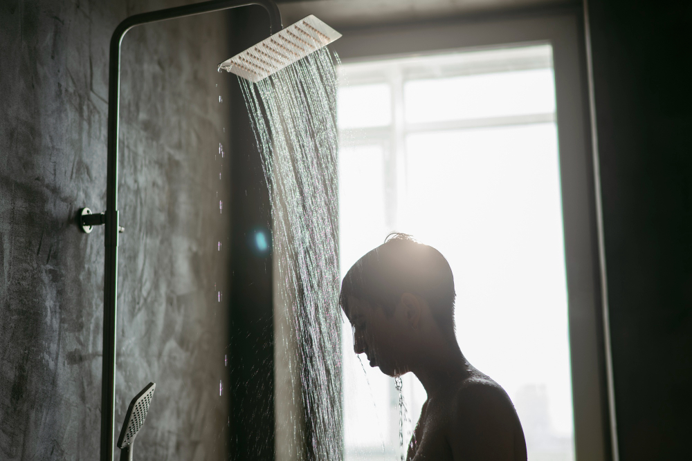 El impacto del agua dura en la piel y el cabello: ¿cómo evitarlo?
